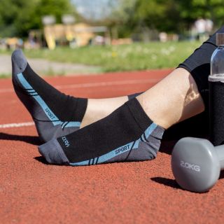 🏃‍♂️ SPORTOVCI, POZOR! 🏃‍♂️ Hledáte ponožky, které vydrží tempo vašeho tréninku? 💪 ✅ CoolMax® technologie pro rychlé...